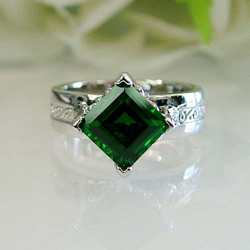 emerald engagement ring