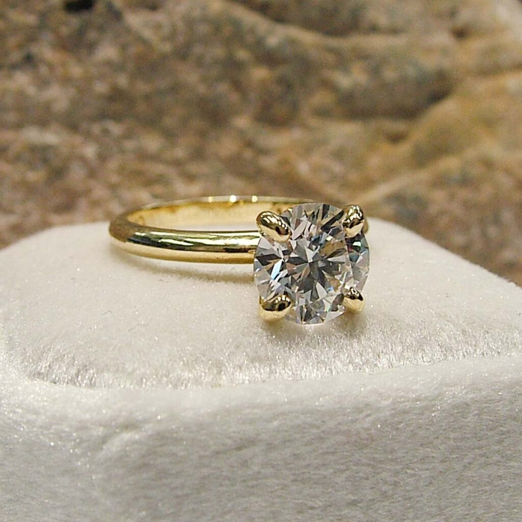 solitaire engagement ring type